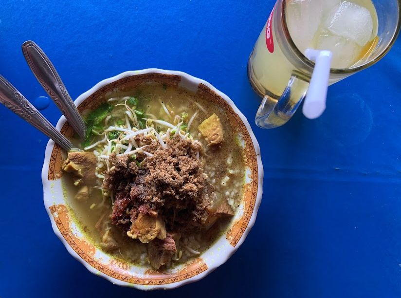 Warung Bu Rodiyah: Rasa Tradisional yang Menggugah Selera di Cilacap
